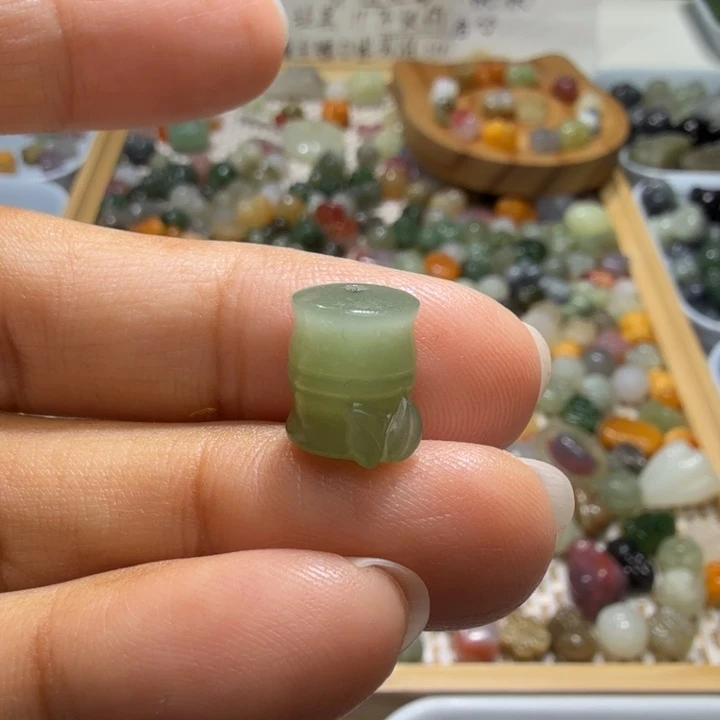 和田玉未镶嵌珠宝半成品