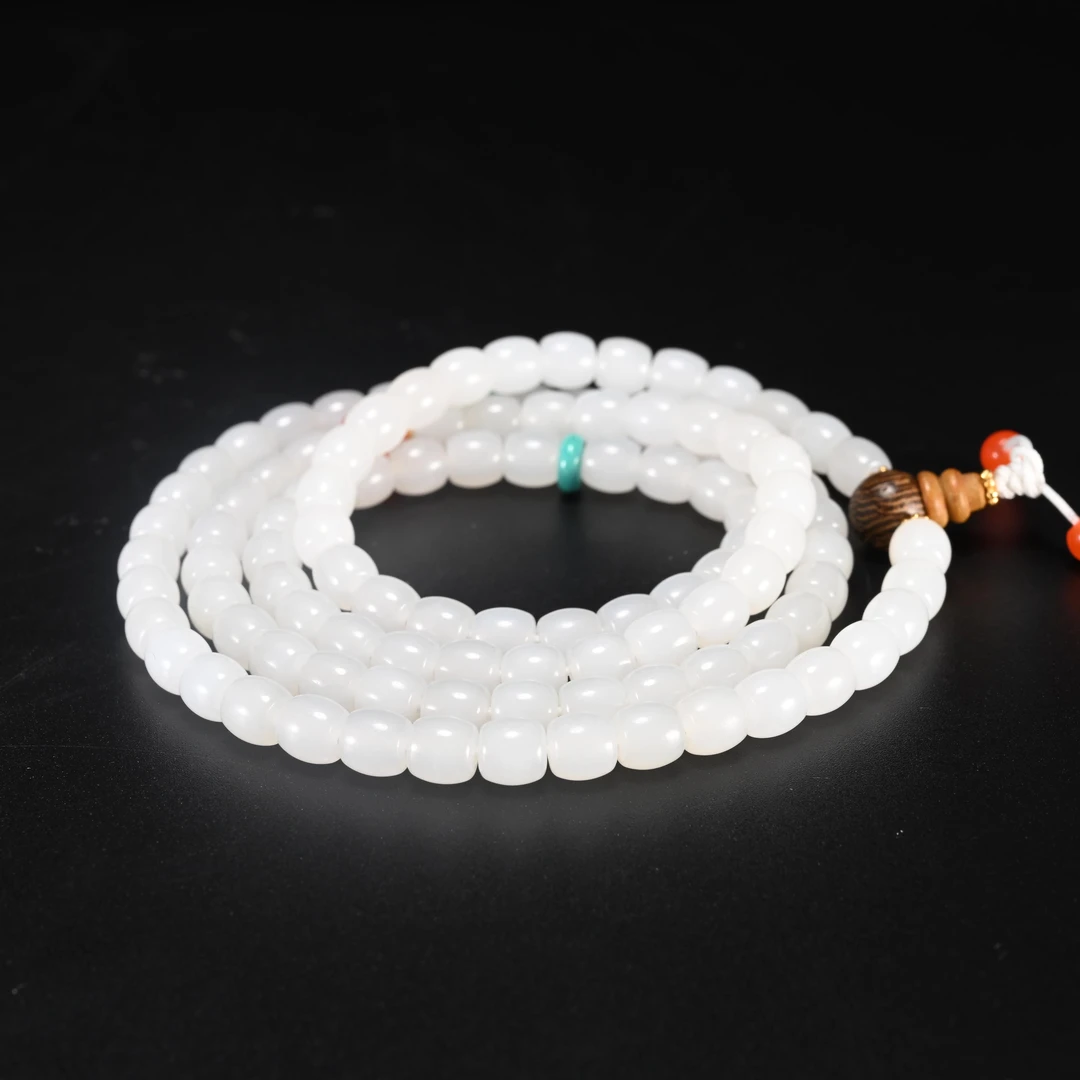 lot8829和田玉108珠链/保利