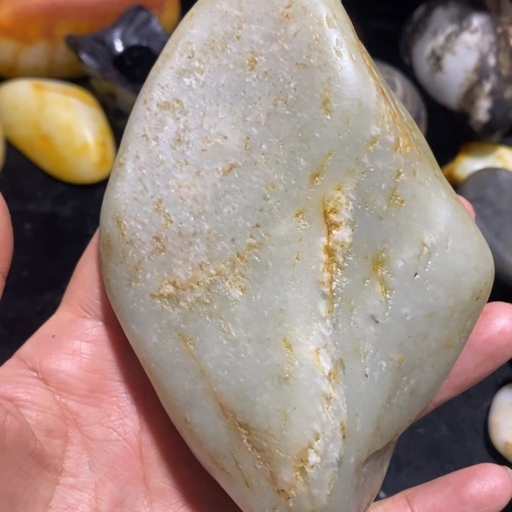 颈饰未镶嵌和田玉（糖玉）37