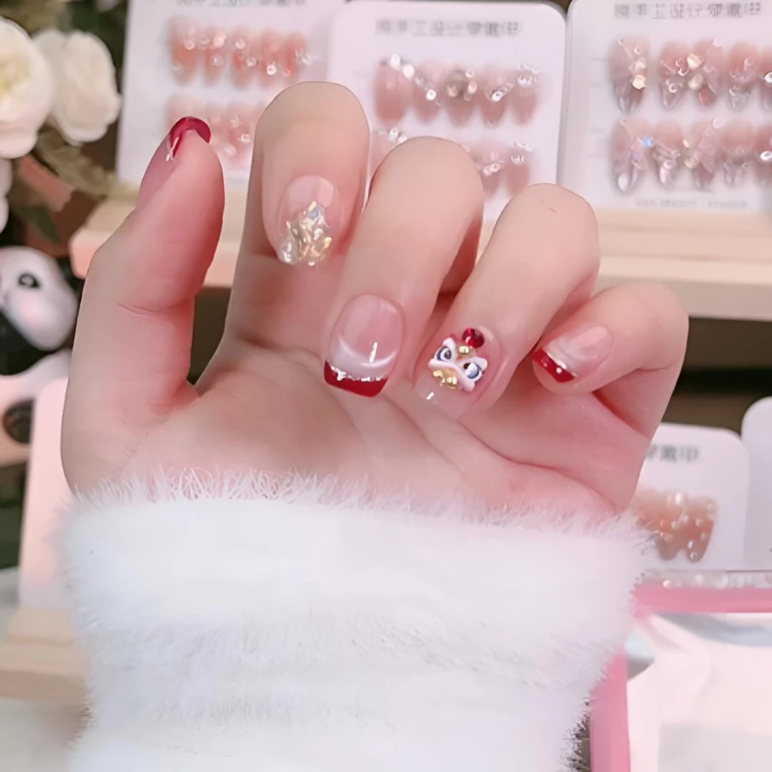 招财纳福新年醒狮穿戴甲爆闪美拉德钻甲片显白安哥拉红假指甲贴片