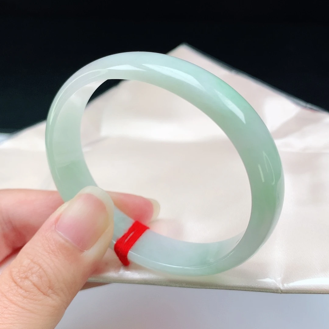 未镶嵌手镯翡翠56+圈贵妃8817