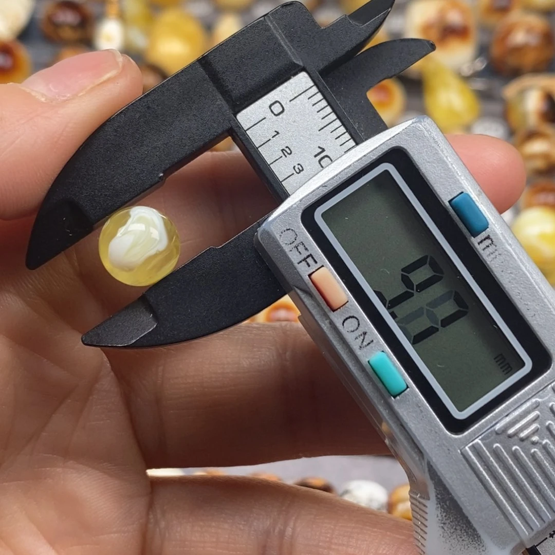 未镶嵌琥珀戒指圆珠