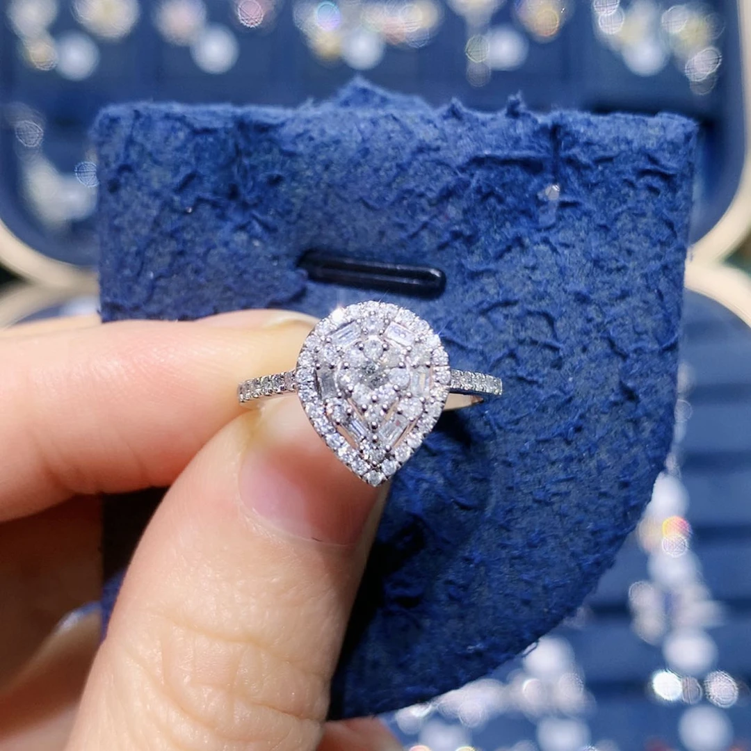 【闪购商品】铂Pt850镶嵌戒托钻石水滴戒指