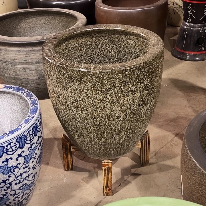 ****.景德镇陶瓷鱼缸艺术