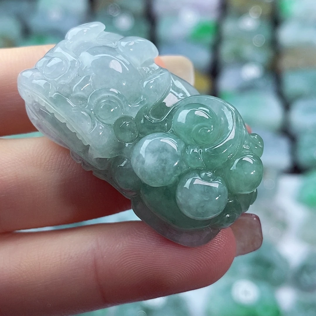 颈饰未镶嵌翡翠天然