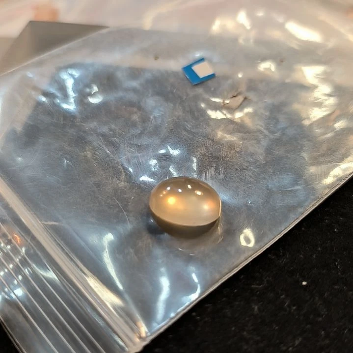 ****光未镶嵌戒面石英岩玉