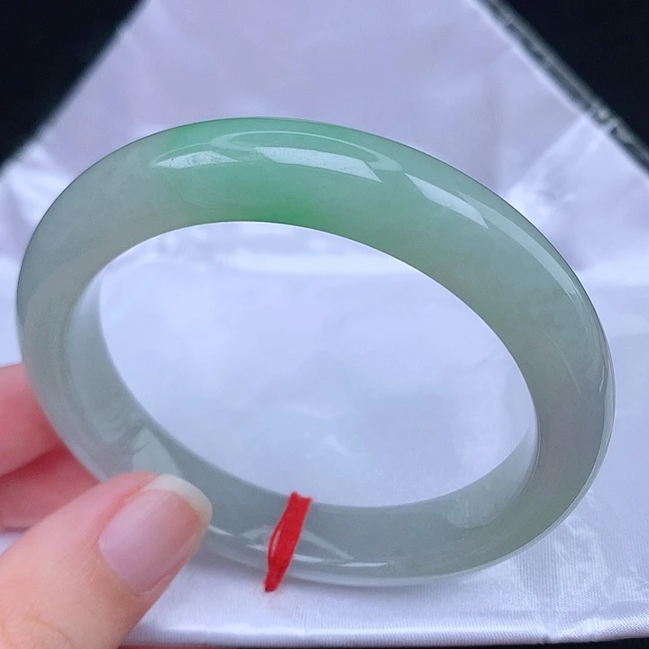 未镶嵌手镯翡翠天然