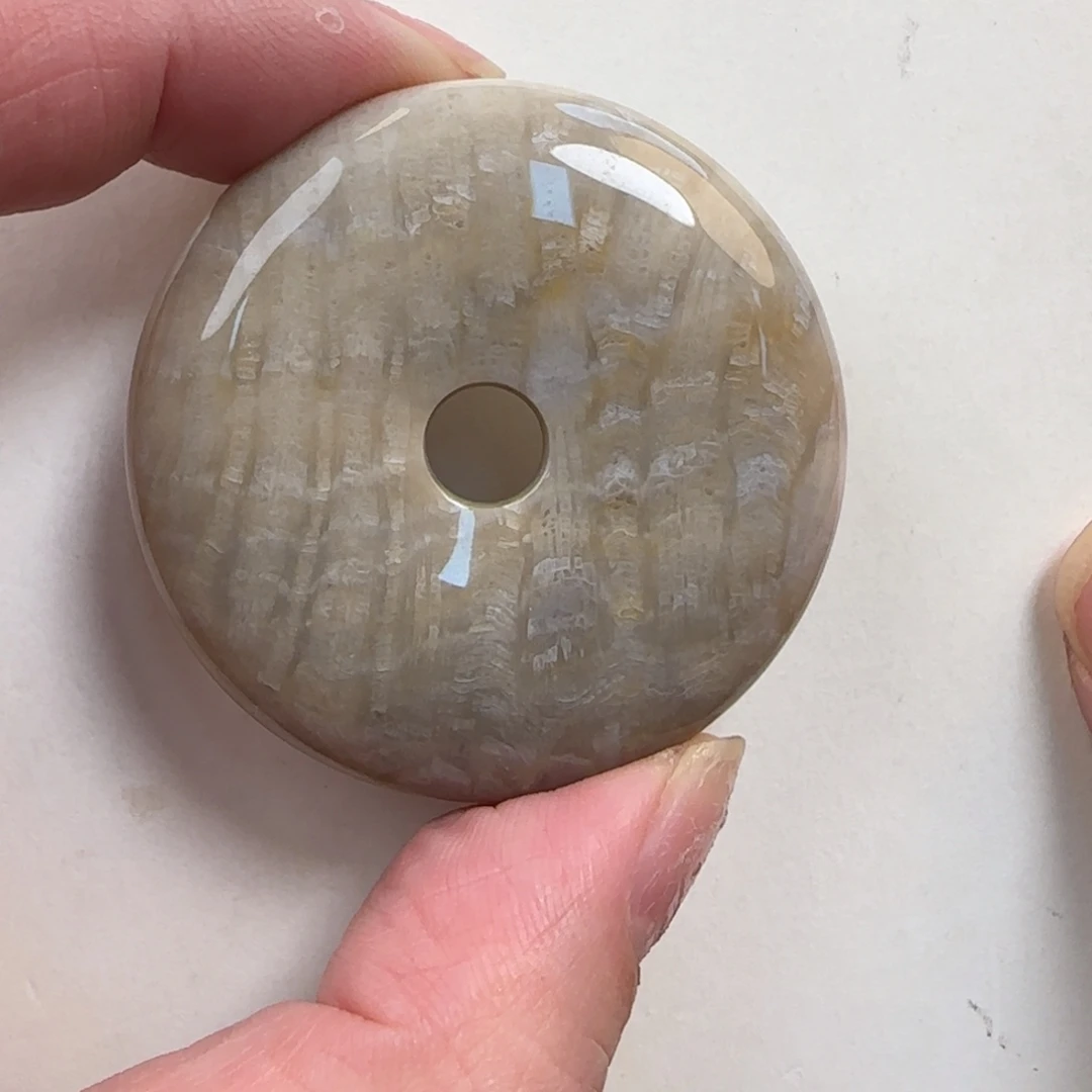 硅化珊瑚（珊瑚玉）未镶嵌颈饰