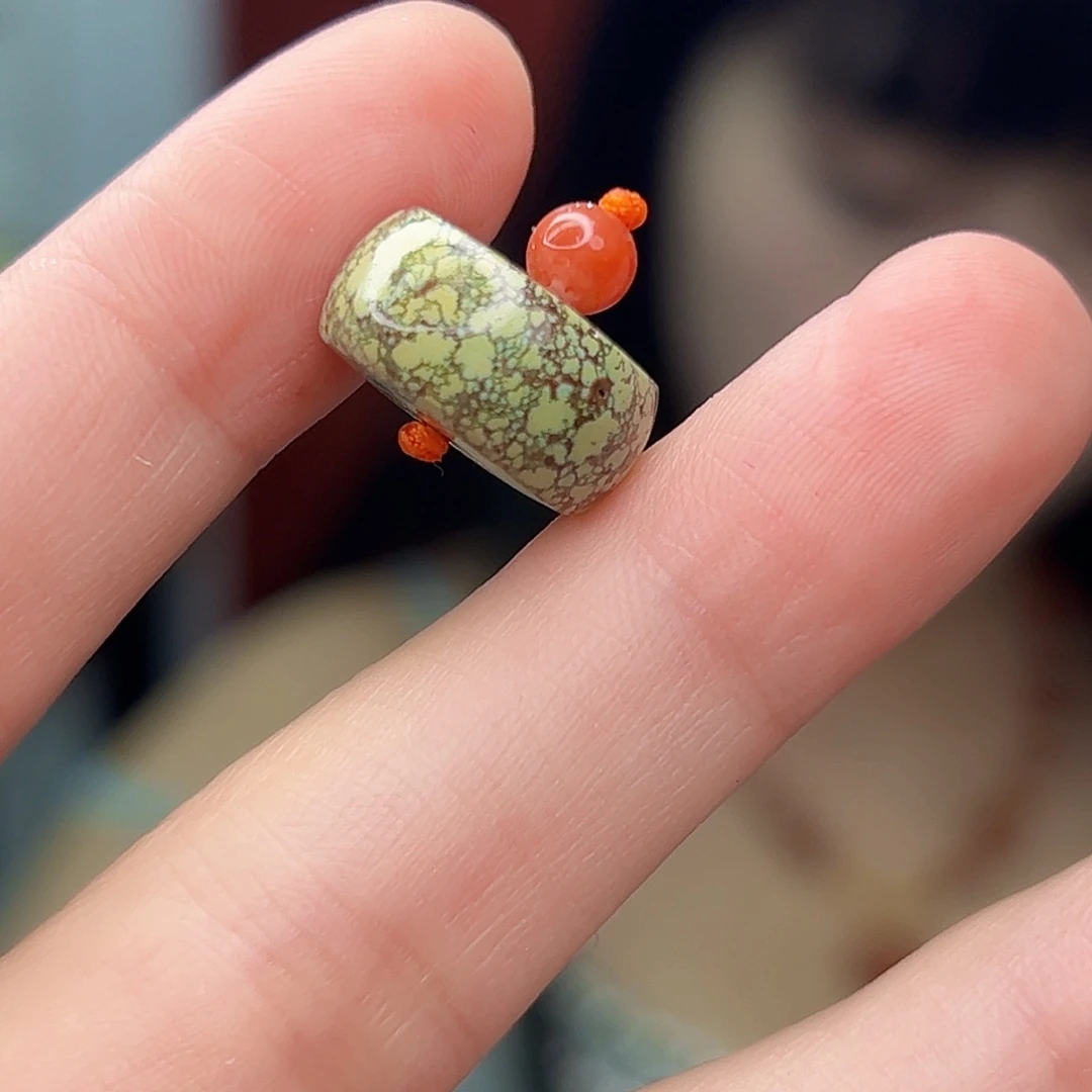 南红玛瑙未镶嵌珠宝奇石