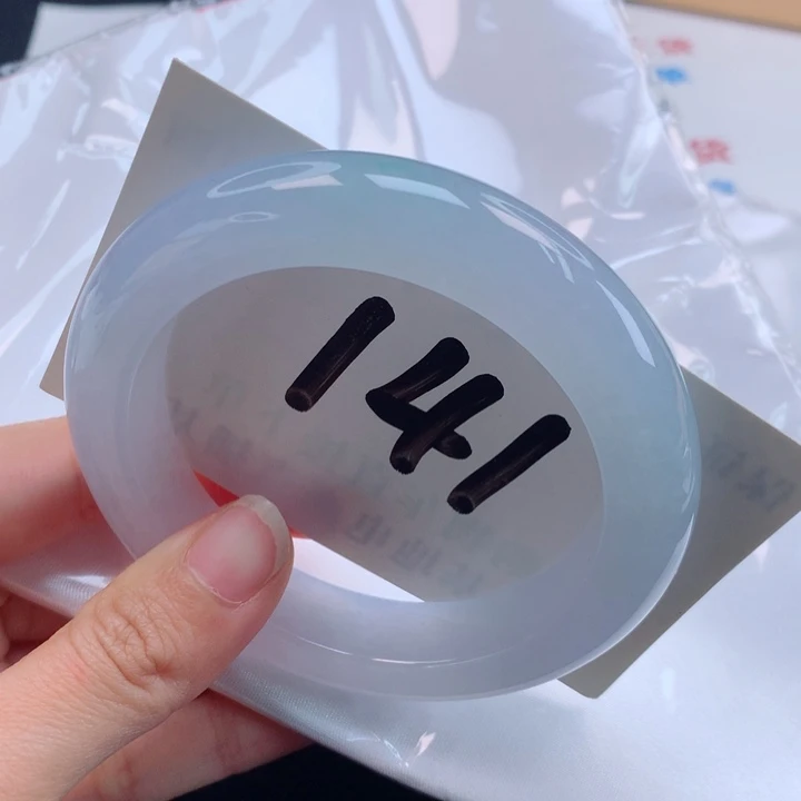 翡翠手镯未镶嵌燚***耀白冰