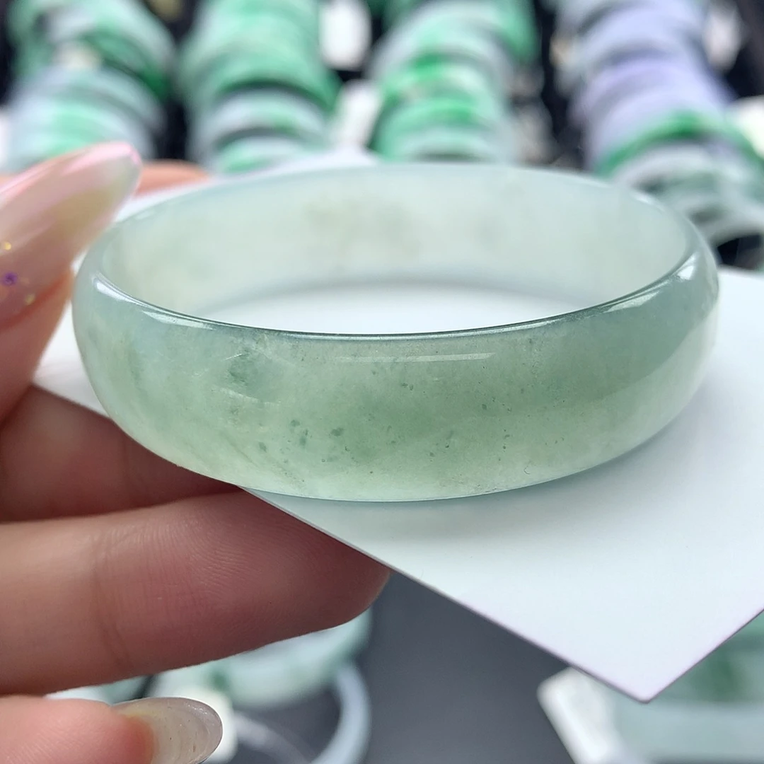 未镶嵌手镯翡翠公主