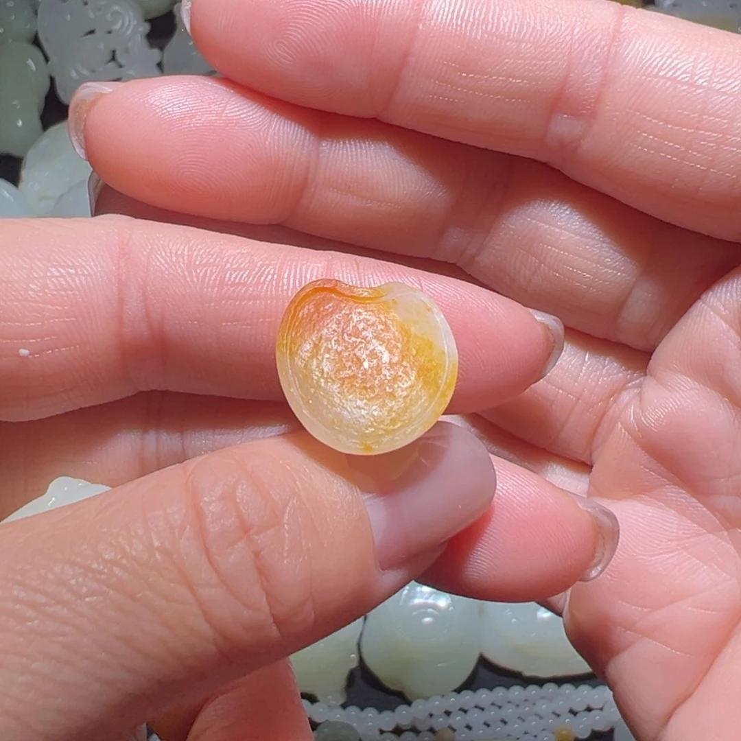 颈饰未镶嵌和田玉酒*座