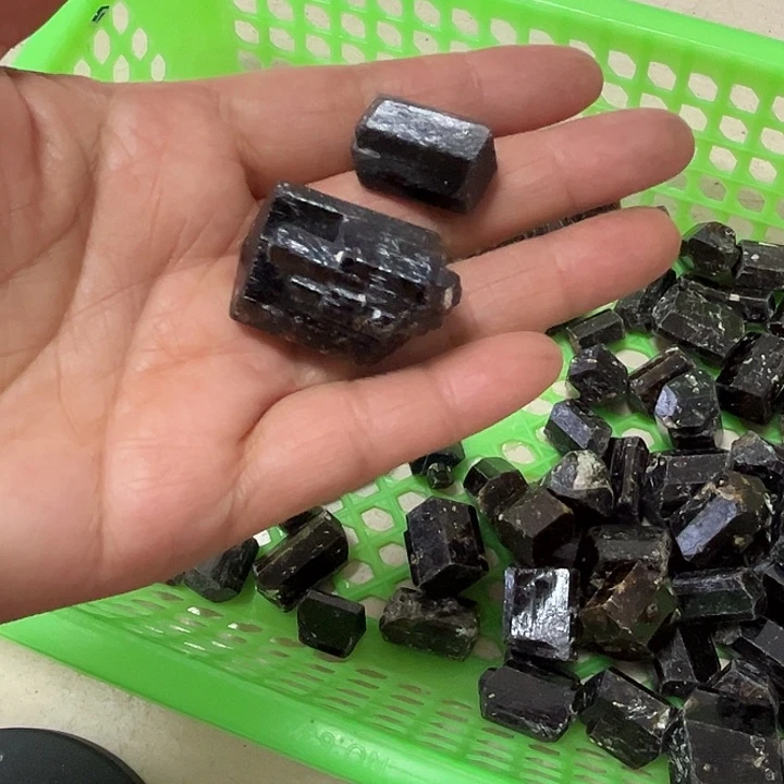 ****n未镶嵌珠宝半成品水晶