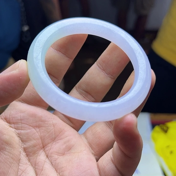 翡翠未镶嵌手镯翡翠手镯