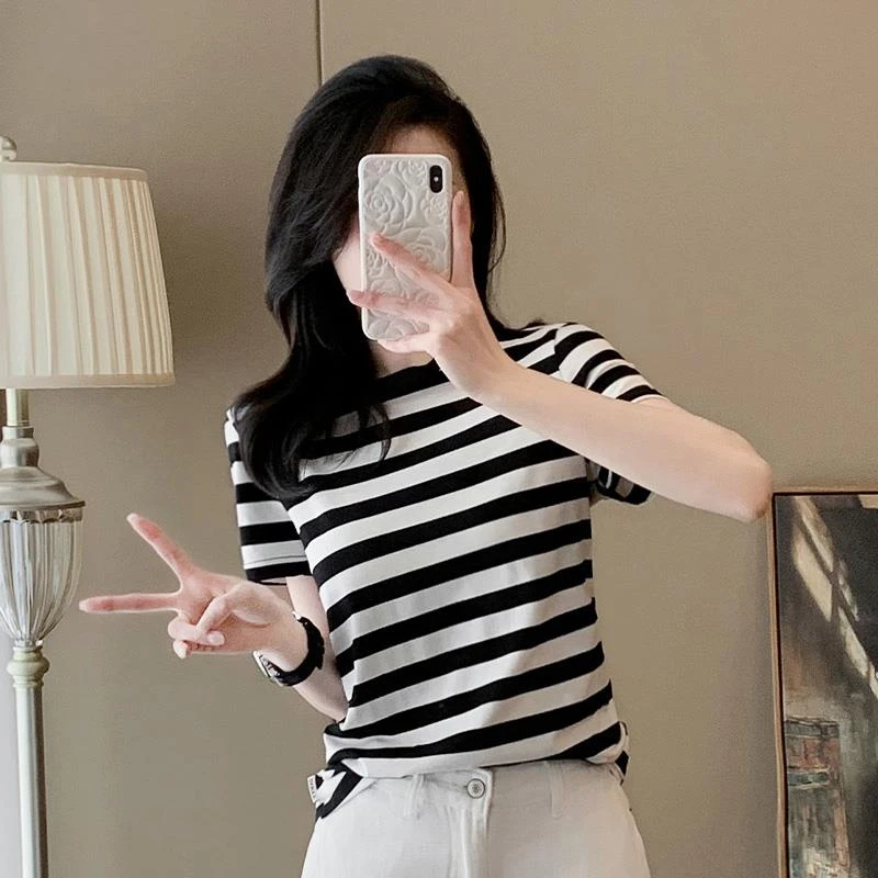 夏季黑白条纹正肩t短袖恤女2025新款爆款独别致小上衣宽松洋气