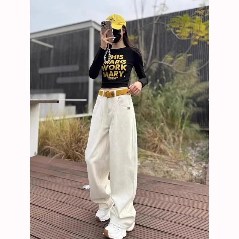 梨形身材杏色直筒牛仔裤女秋冬加绒大码高腰显瘦垂感阔腿长裤白色