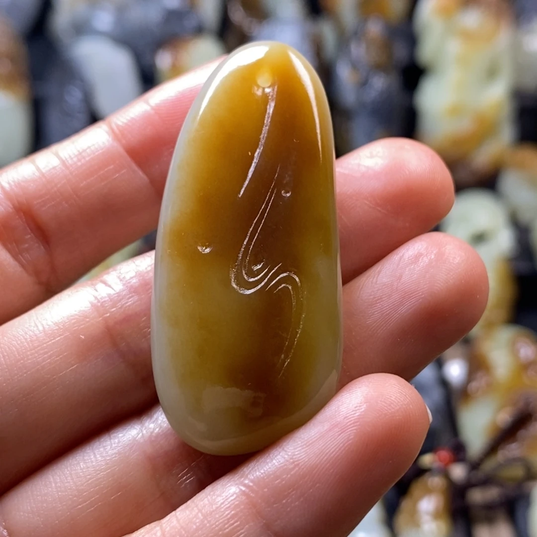 和田玉未镶嵌挂件