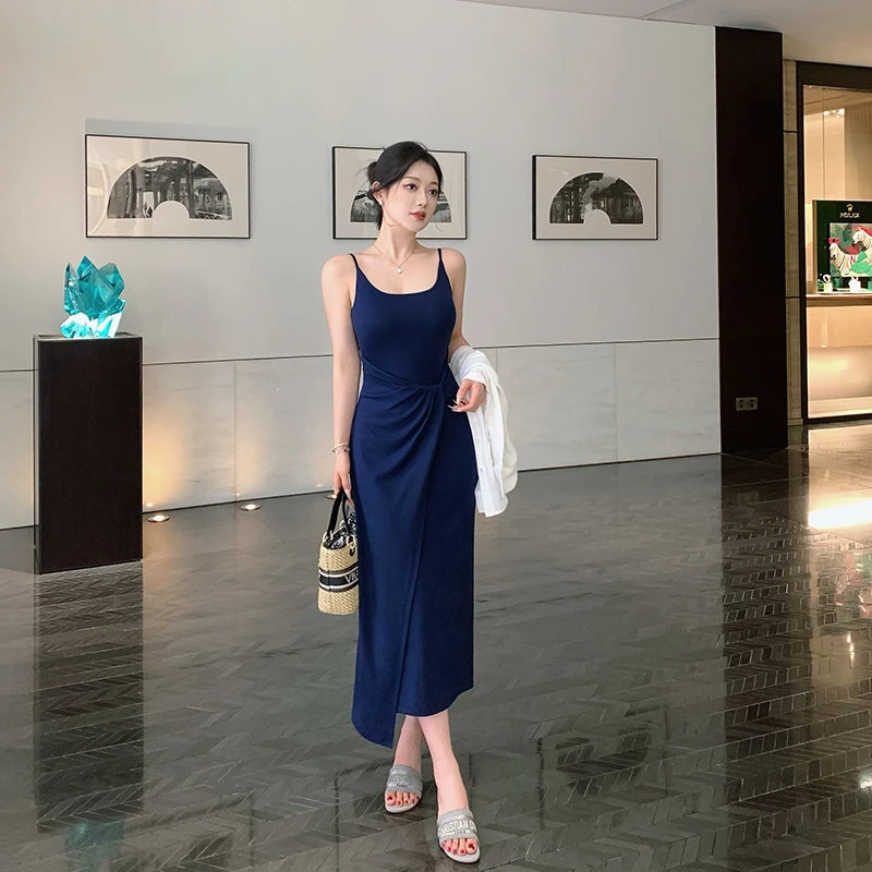 林关关【美学解构】莱塞尔扭结设计吊带连衣裙夏季温婉知性后妈裙