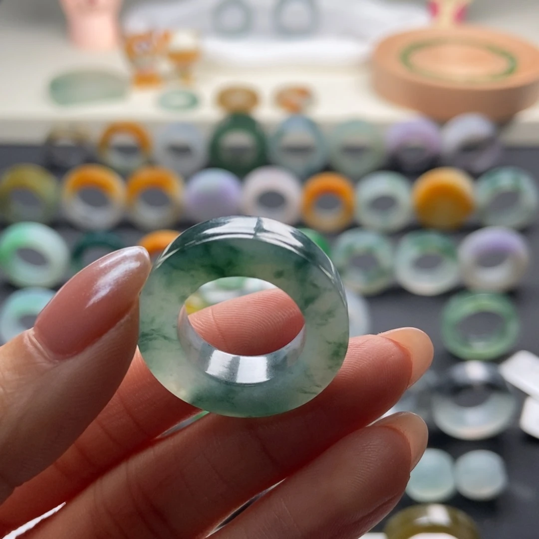 定制翡翠未镶嵌b****）定制