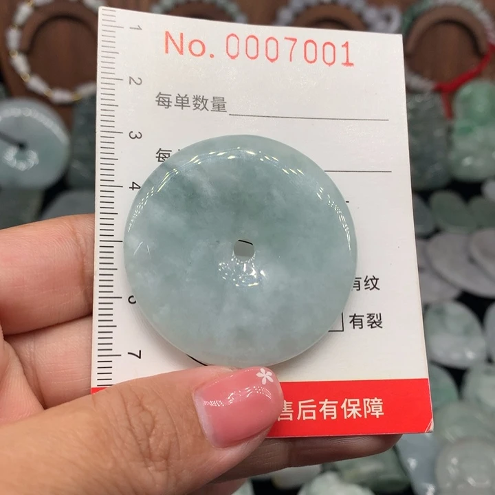 翡翠未镶嵌颈饰11