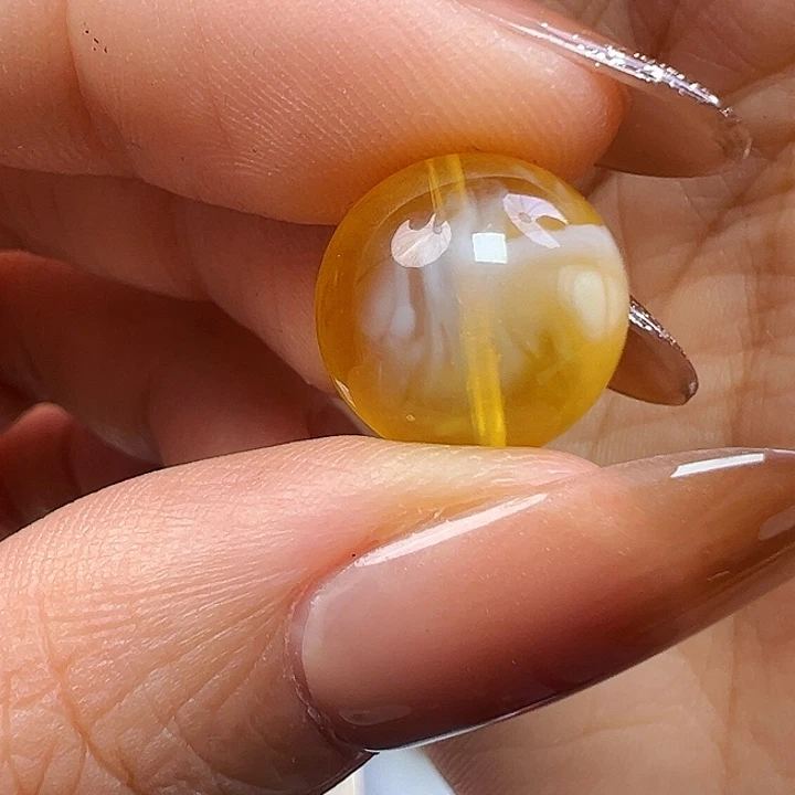 蜜蜡未镶嵌珠宝奇石