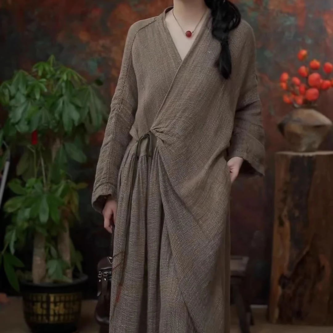 2025秋季新款高级感系带显瘦A字裙气质中式复古时尚V领长袖连衣裙