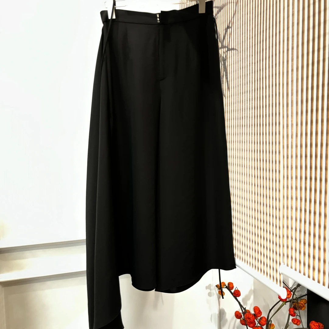 【张羽推荐】LAMAISONJADE玉琼黑色半裙