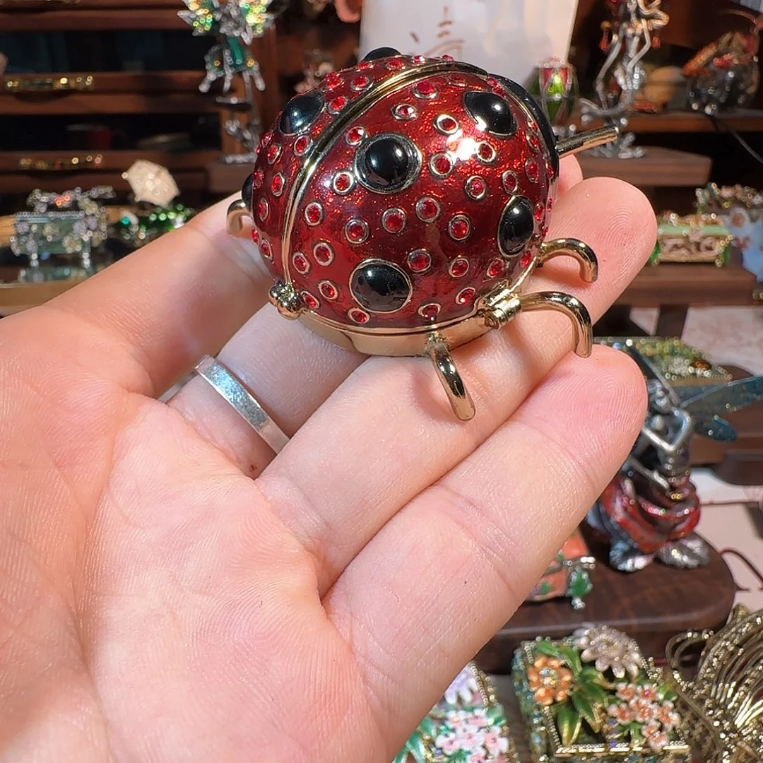 手工制品请勿吹毛求疵