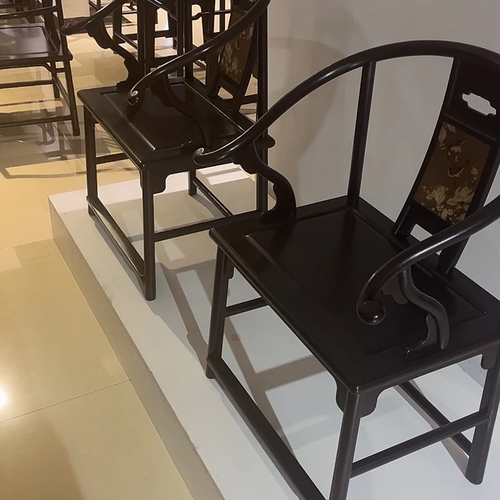 用***4紫檀木类成套家具