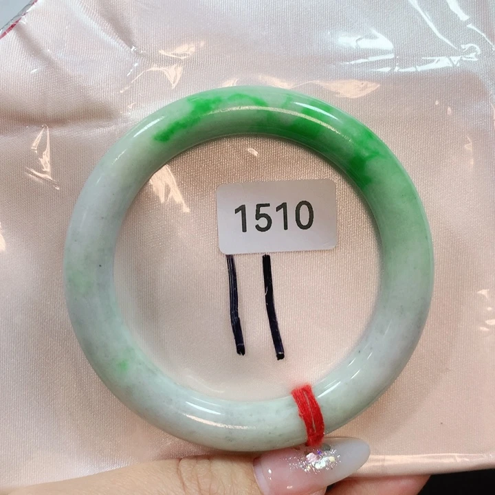 翡翠手镯未镶嵌果*天然翡翠手镯55