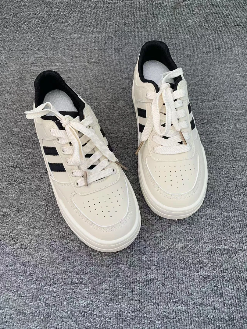 女鞋低帮休闲舒适板鞋241