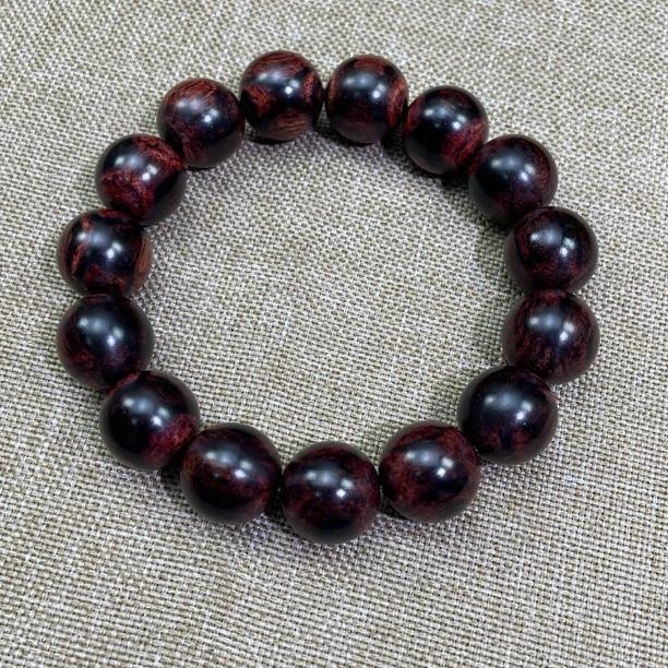 海南黄花梨紫油梨对眼1.5手串，15颗克重26.8