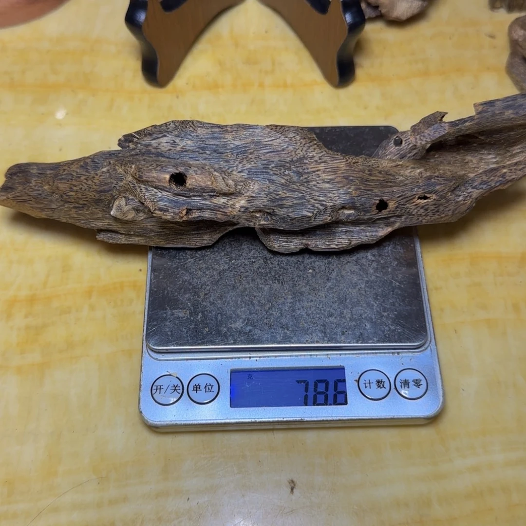 上***车香榧木手工紫棋虫漏香78克