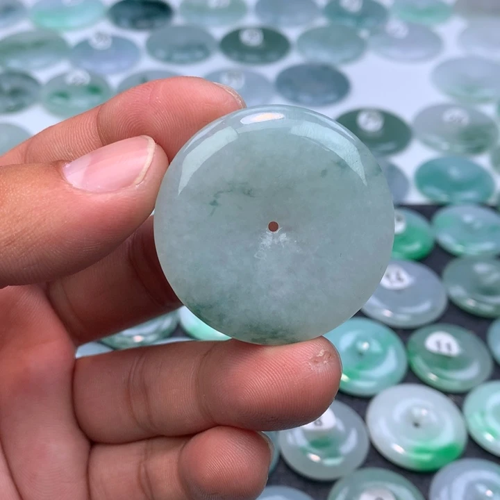 翡翠未镶嵌颈饰缅甸天然A货翡翠40-6.3