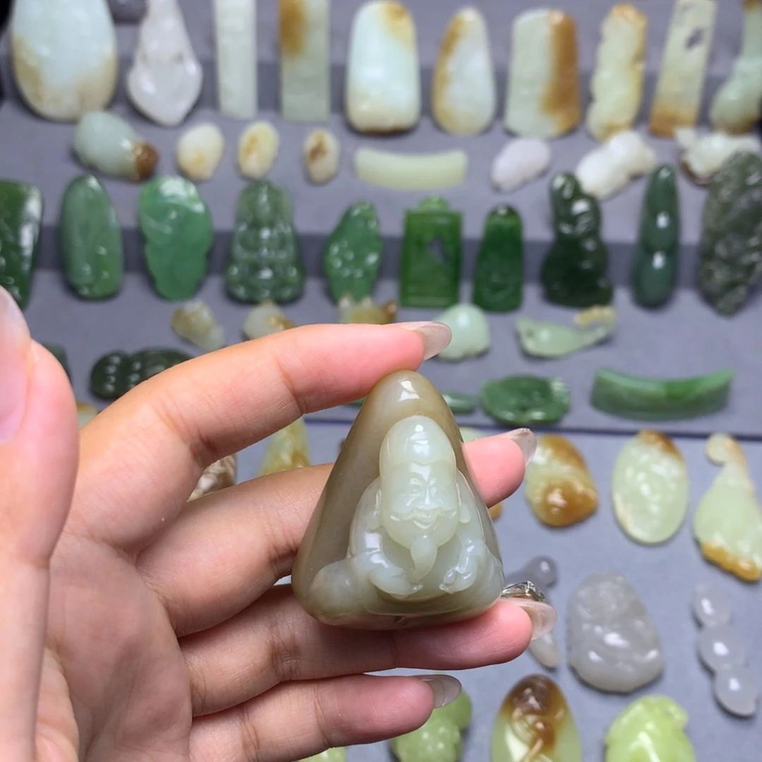 未镶嵌和田玉挂件
