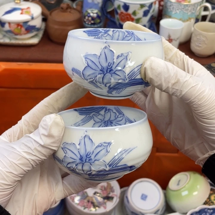 他家瓷器真美…开播了