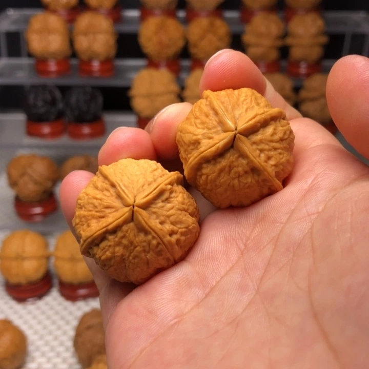 文玩核桃把件8小四喜