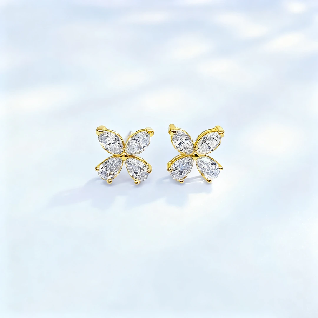 实验室培育钻石18k黄璀璨四叶培育钻石耳钉