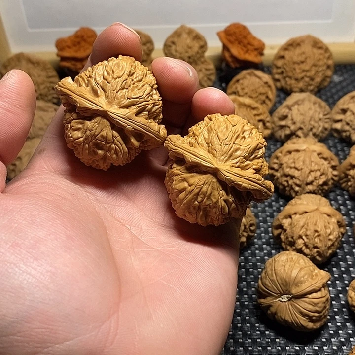 45尺白狮子文玩把件078