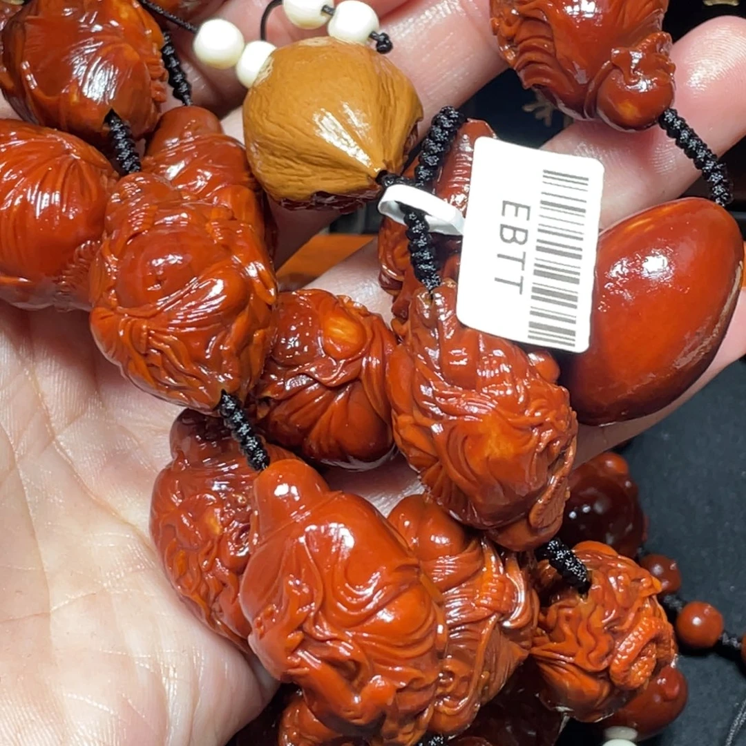 红****Dhd脖挂十八罗汉88888