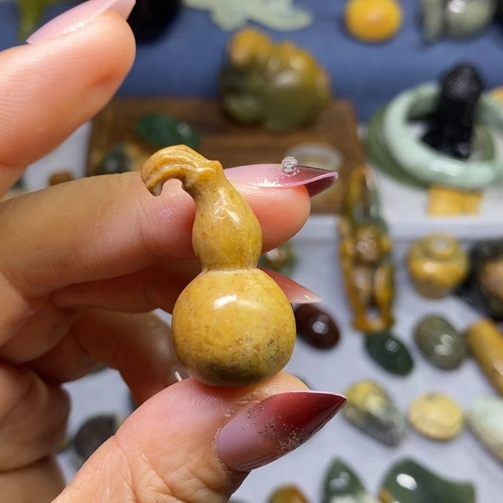 岫岩河磨玉（透闪石质玉）未镶嵌挂件