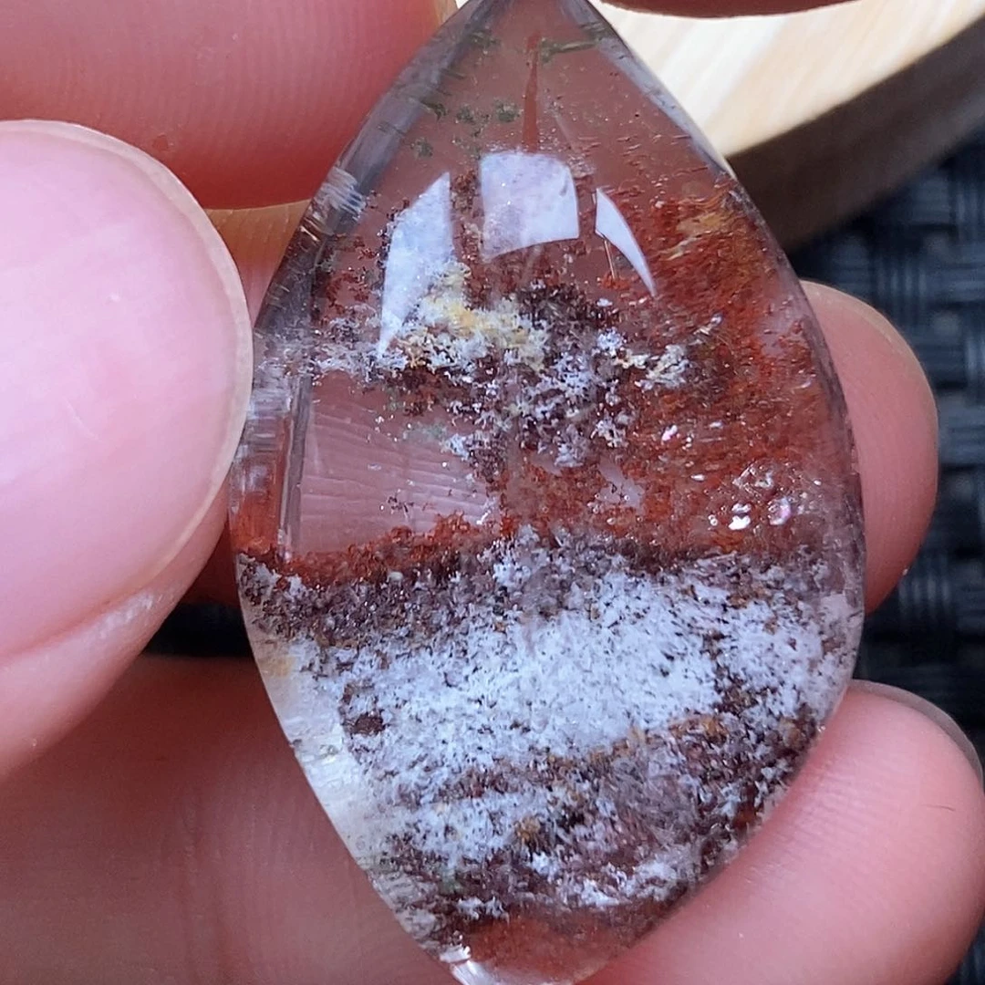 赵***猛未镶嵌吊坠(不含链)水晶