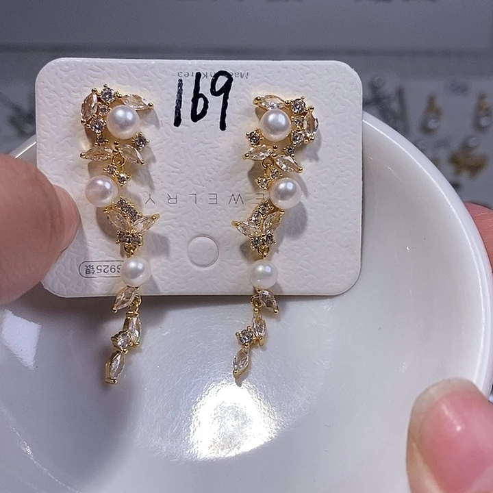 淡水珍珠耳饰未镶嵌