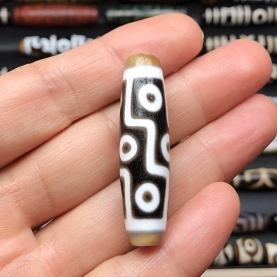 尚***姐玛瑙/玉髓未镶嵌颈饰