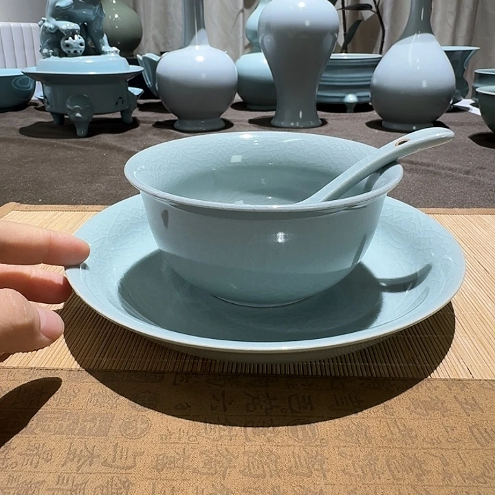 陶摆件1 8件餐具。。。。。