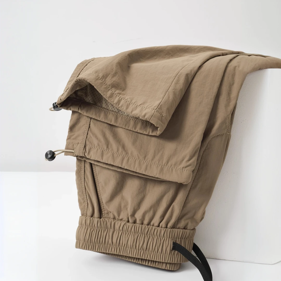 高端时尚百搭卡其色美式防泼水户外速干直筒可束脚男士休闲冲锋裤