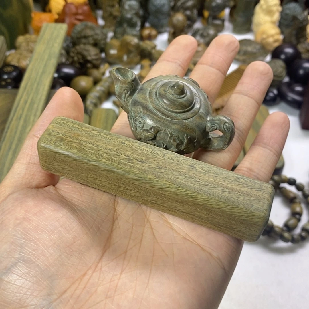 乐***悠木绿檀木料工艺品