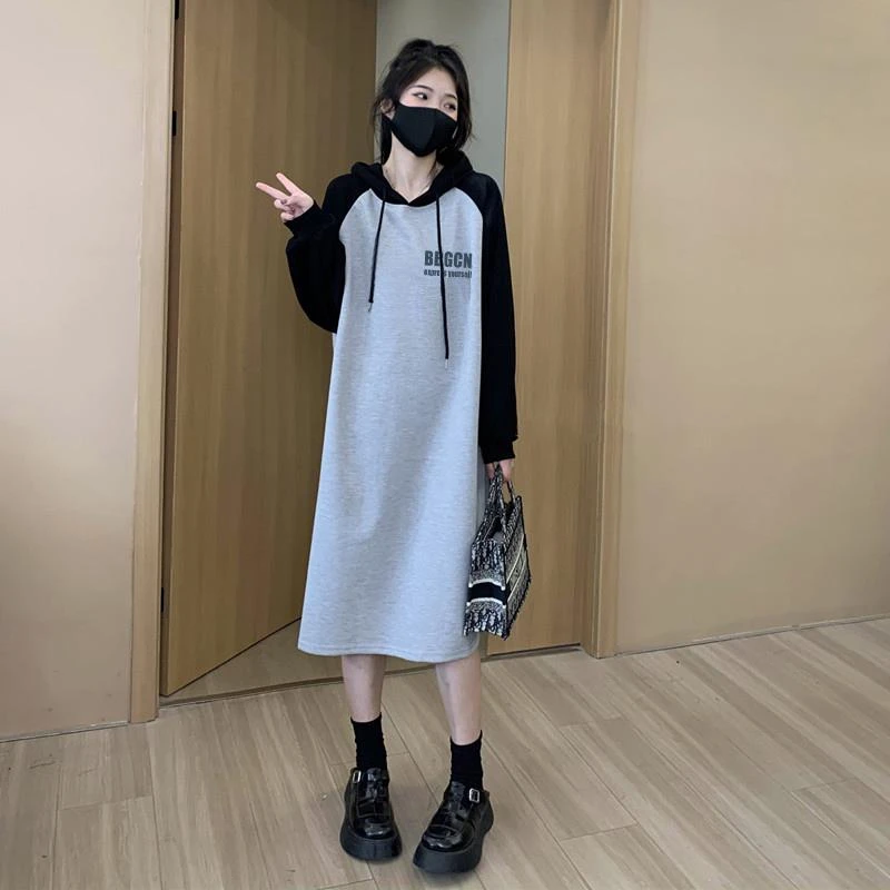 早春长款卫衣裙女春秋季新款大码宽松连帽旅caty微迷西西米莱裙子