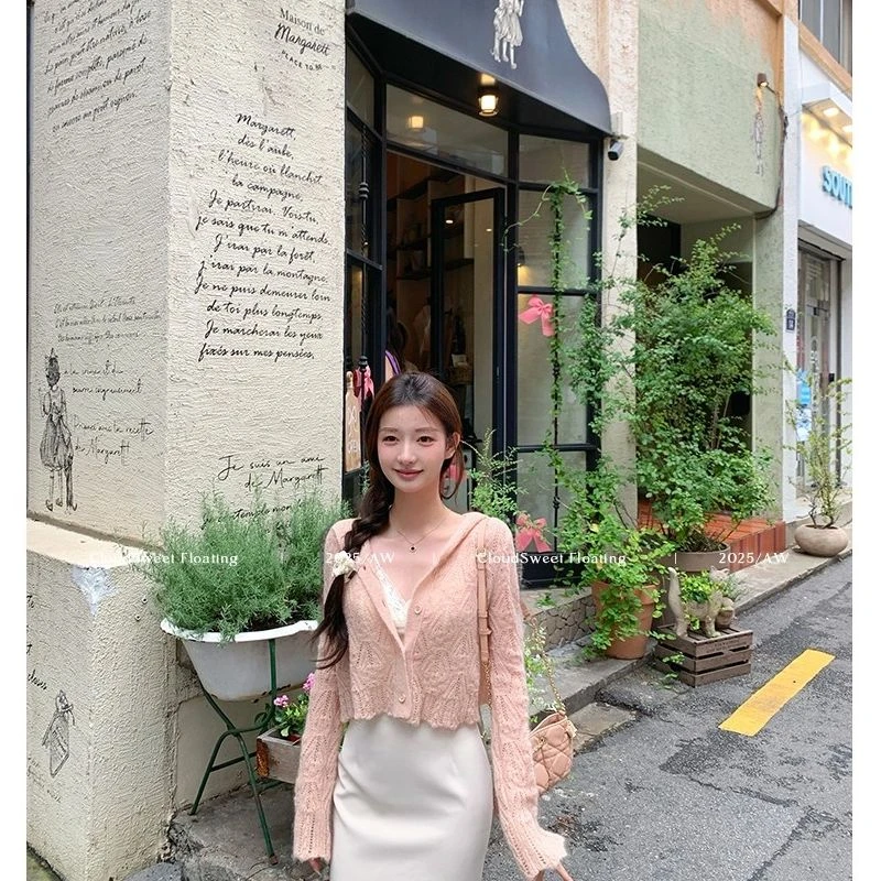 【CloudSweet 8/25 21:00】中古可露丽/秋日绒感钩花开衫蕾丝吊带