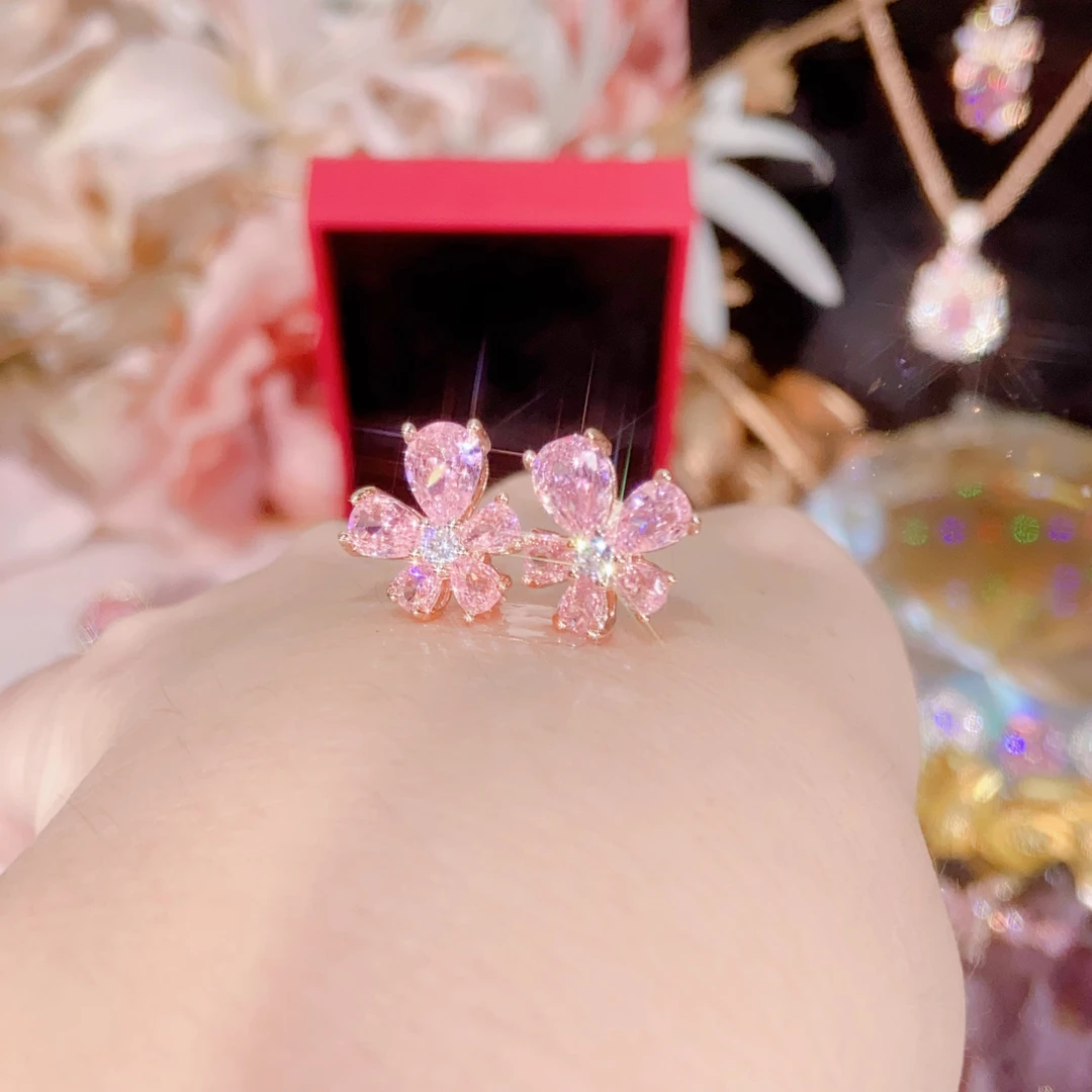 ★上新新款繁花似锦豪镶女神耳钉百搭闪耀女神精致百搭闪耀耳饰